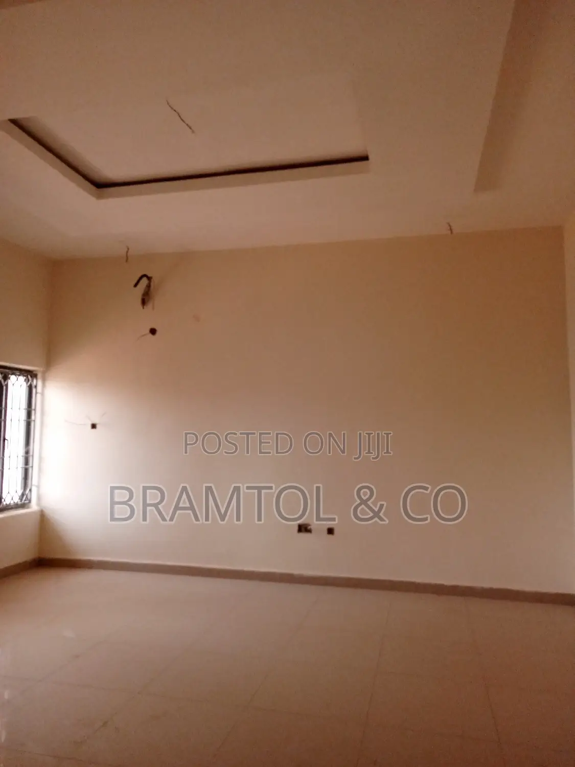 4bdrm Townhouse / Terrace in Durumi for rent in Durumi
