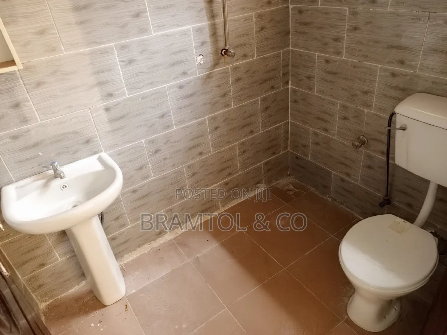 3bdrm Block of Flats in Kiami for rent in Kiami