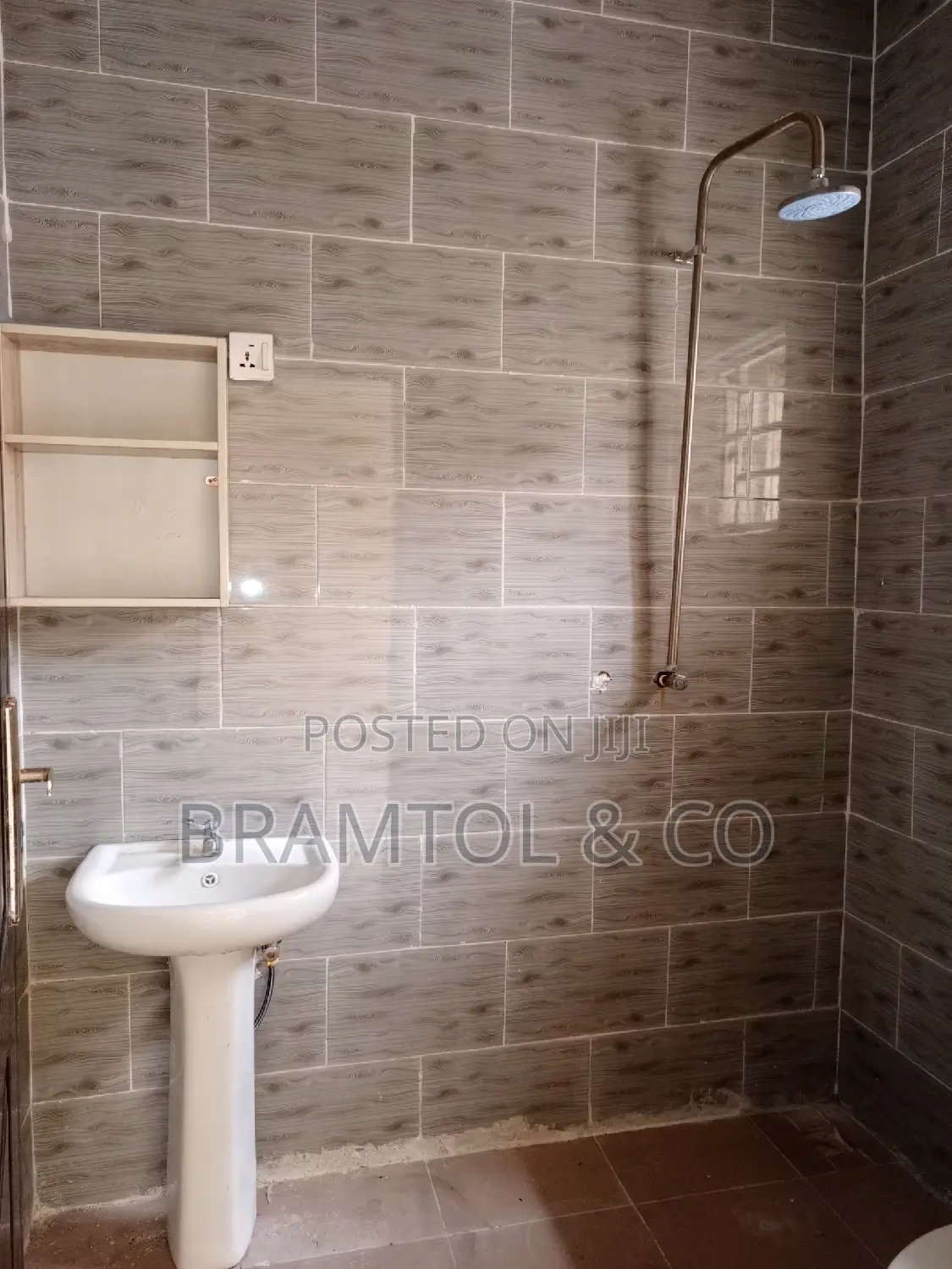 3bdrm Block of Flats in Kiami for rent in Kiami