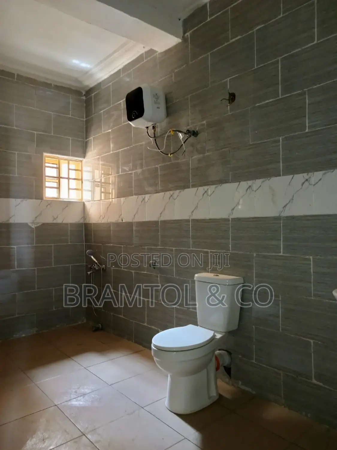 5bdrm Townhouse / Terrace in Kiami for rent in Kiami