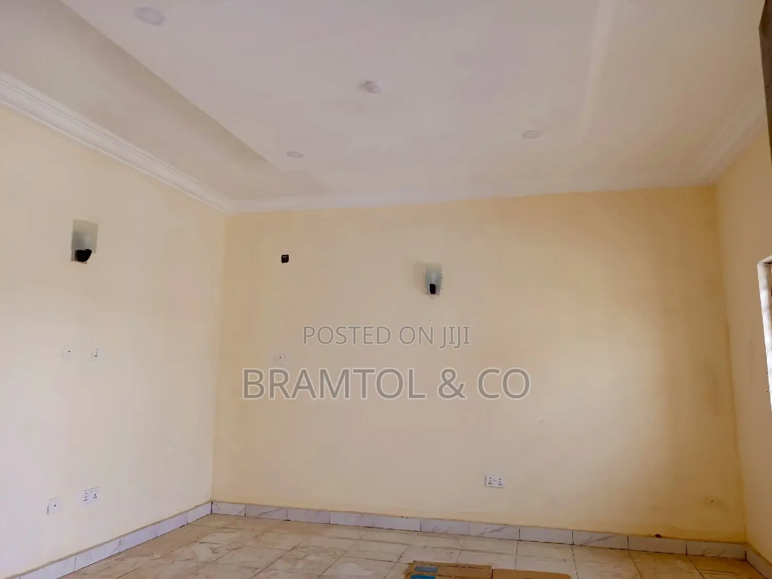 5bdrm Townhouse / Terrace in Kiami for rent in Kiami