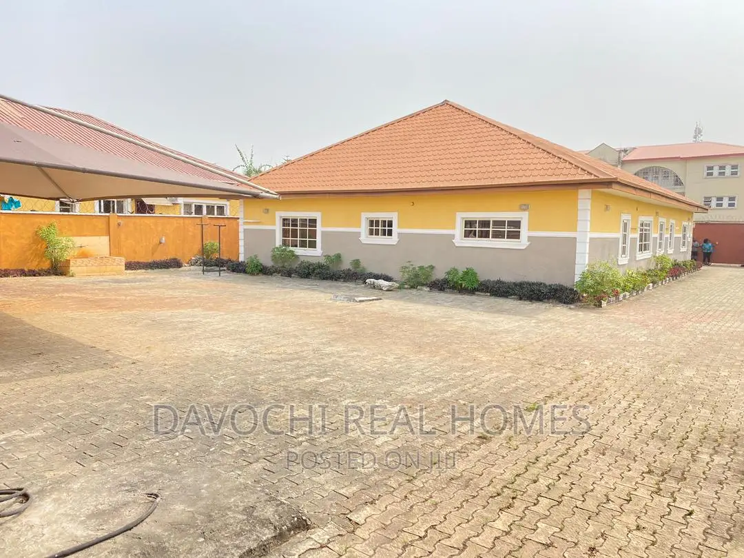 4bdrm Bungalow in Grenville  Estate for sale in Ajah