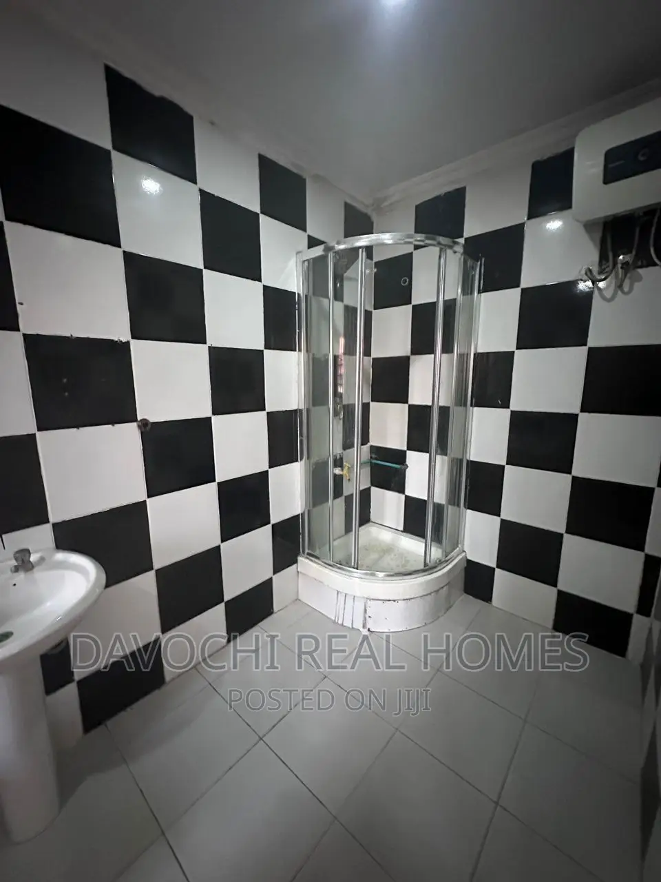 Furnished 1bdrm Shared Apartment in Chevron Conservation, Lekki in Lekki