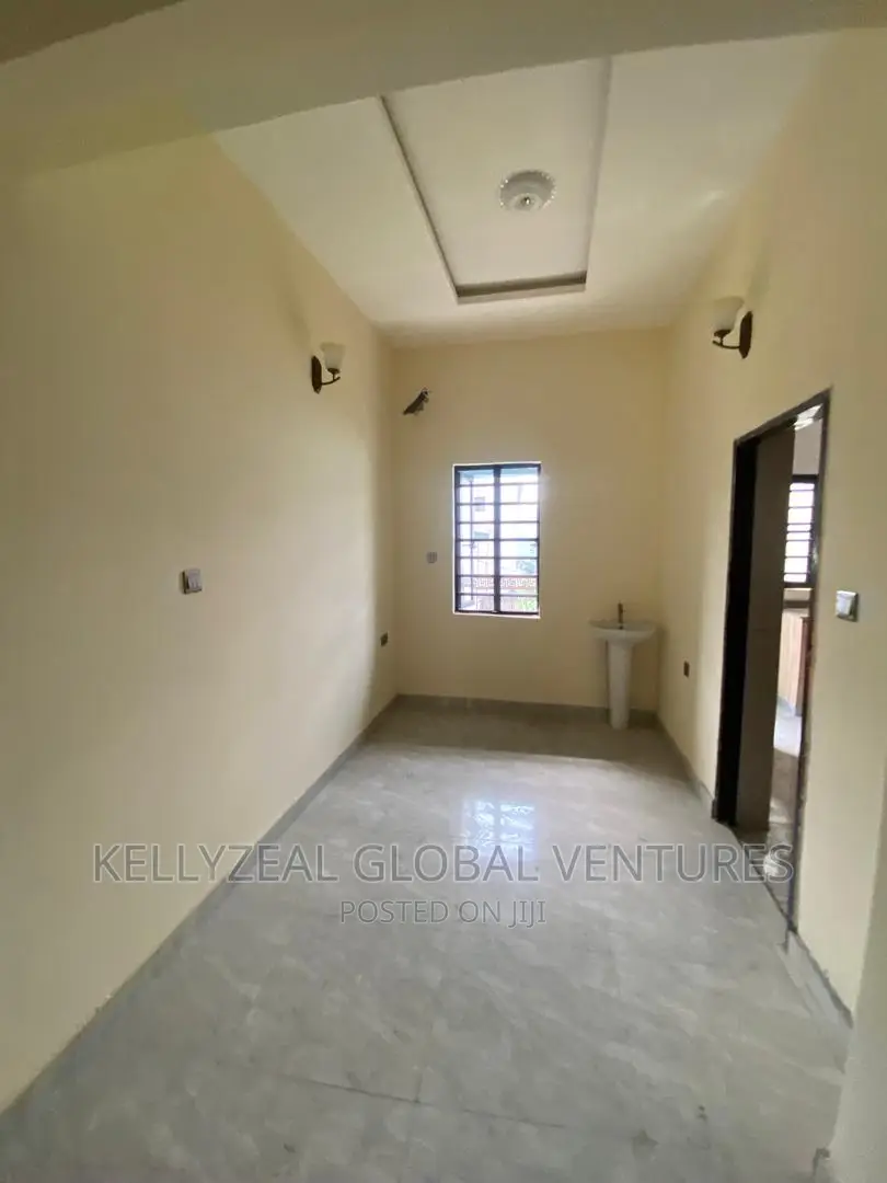 2bdrm Apartment in Greenfield Estate, Ago Palace for rent in Ago Palace