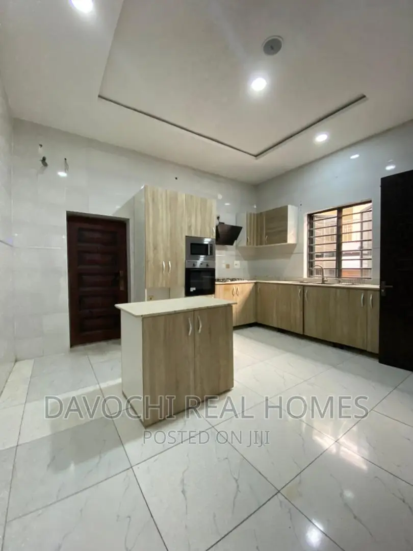 5bdrm Bedsitter in Immediately After, Lekki for rent in Lekki
