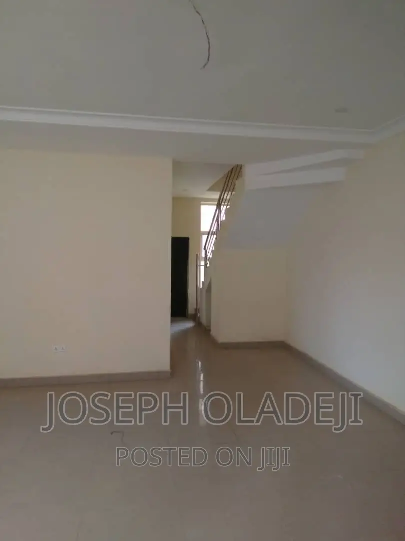 Furnished 4bdrm Duplex in Jahi for sale in Jahi