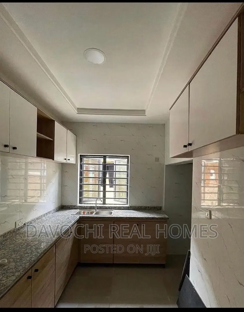 3bdrm Apartment in Ikota Villa Estate, Lekki for rent in Lekki