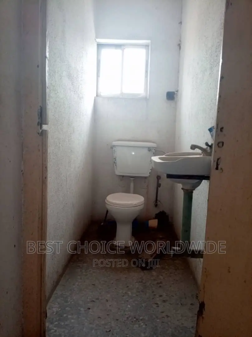 1200 SQM Warehouse (24hrs Power) in Ibadan