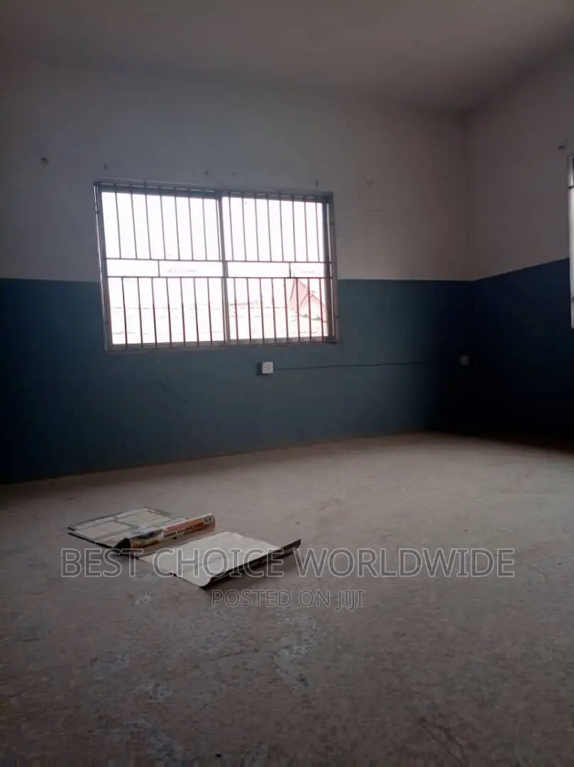1200 SQM Warehouse (24hrs Power) in Ibadan