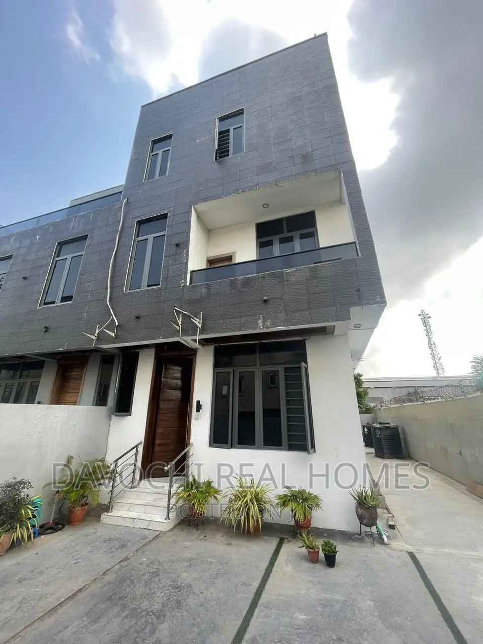 4bdrm Duplex in Lekki Phase One for rent in Lekki