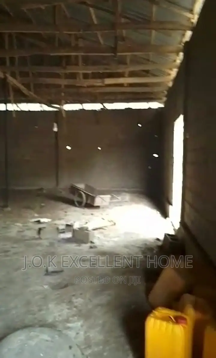320sqm Warehouse at Mowe in Obafemi-Owode