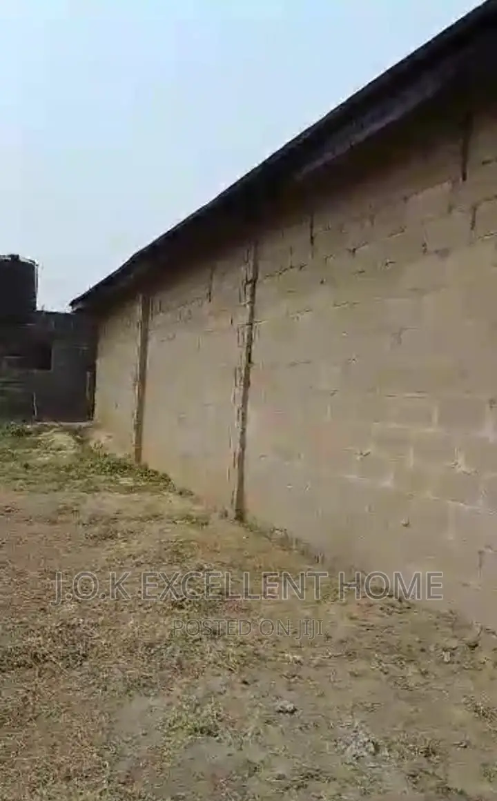 320sqm Warehouse at Mowe in Obafemi-Owode