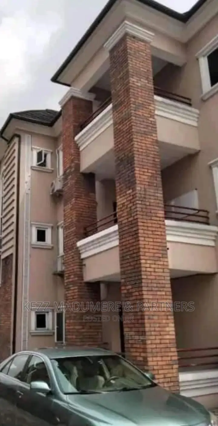 8bdrm Block of Flats in Ada George, Port for sale in Port-Harcourt