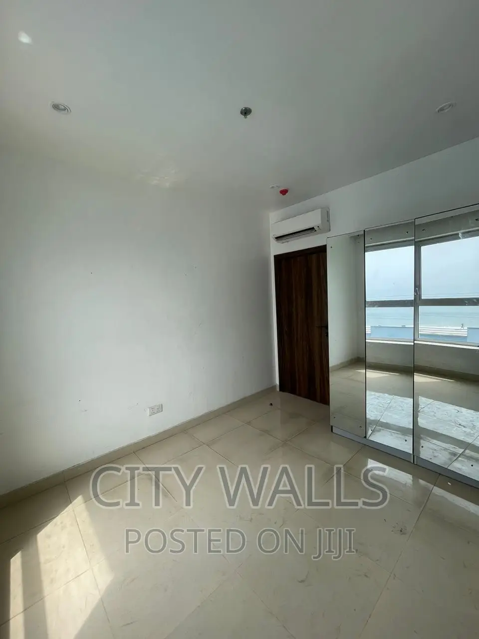 2bdrm Block of Flats in Blue Waters Estate, Victoria Island Extension in Victoria Island Extension