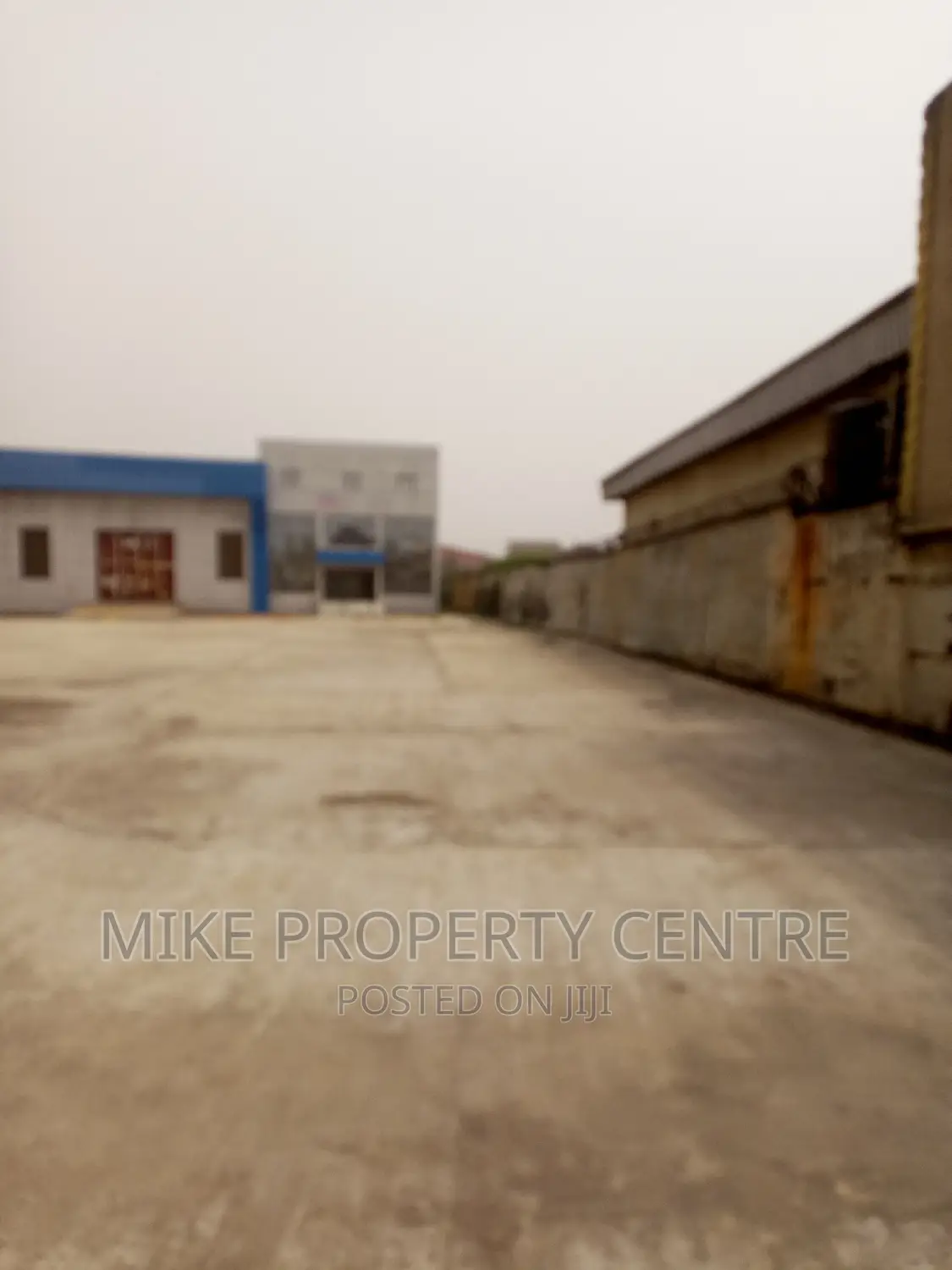 Warehouse for Sale in Okota