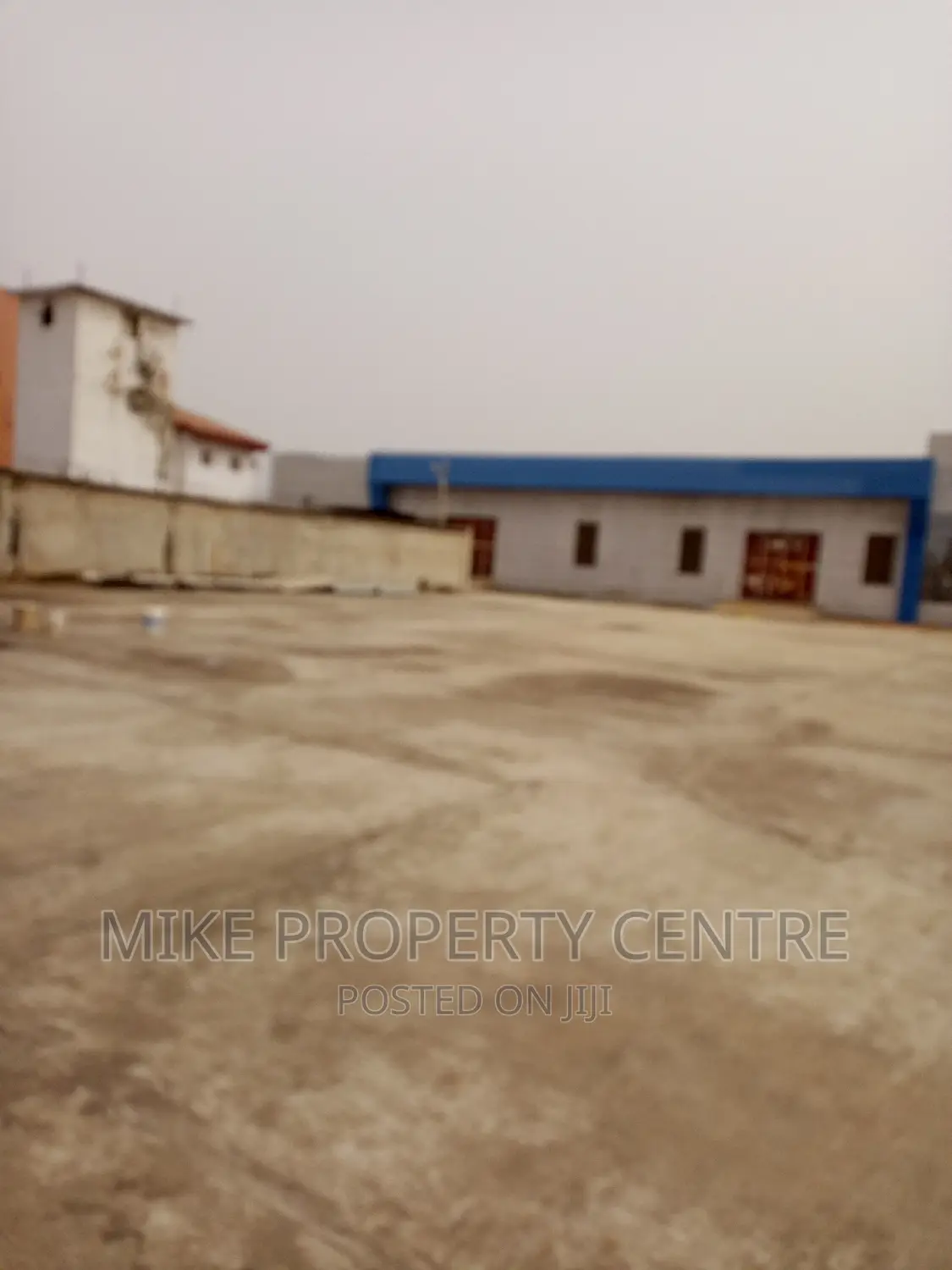 Warehouse for Sale in Okota