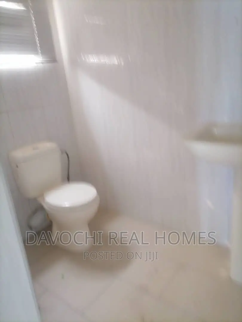 3bdrm Apartment in Oral Estate By, Lekki for rent in Lekki