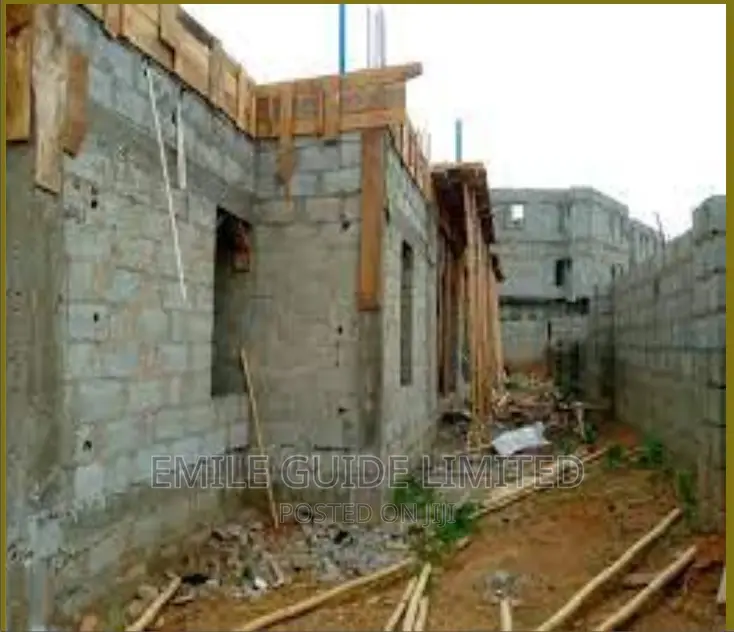 6bdrm Apartment In Emile Guide, Wuse 2 For Sale in Wuse 2