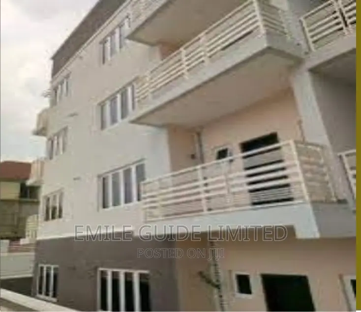 6bdrm Apartment In Emile Guide, Wuse 2 For Sale in Wuse 2