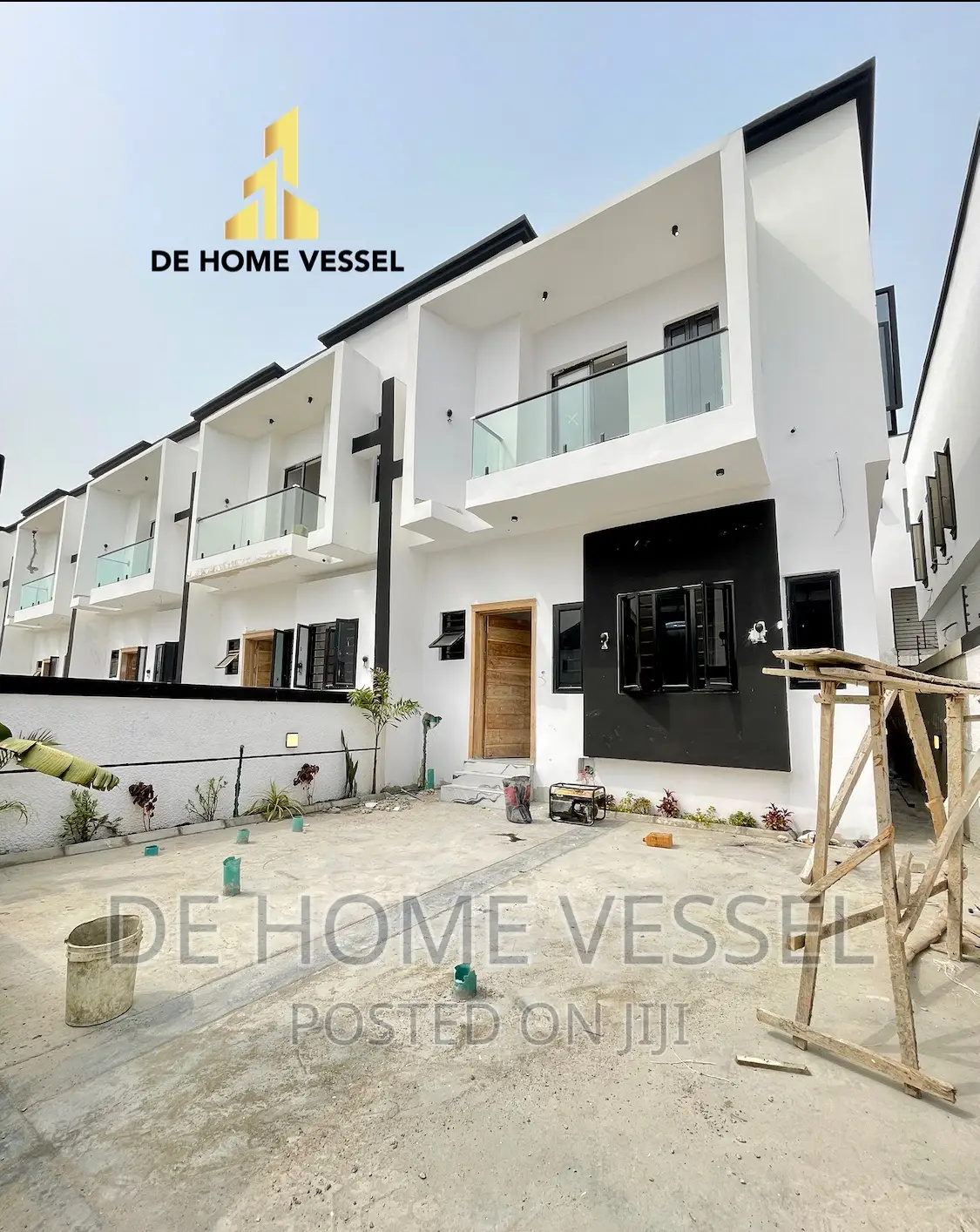 4bdrm Townhouse/Terrace in Lekki for Sale in Lekki