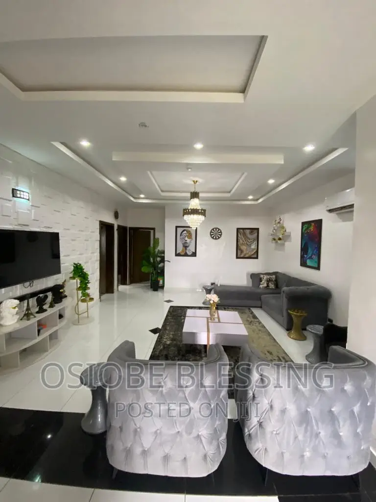 Sea View Tastefully Furnished 3bedrooms Apartment in Ikoyi in Ikoyi