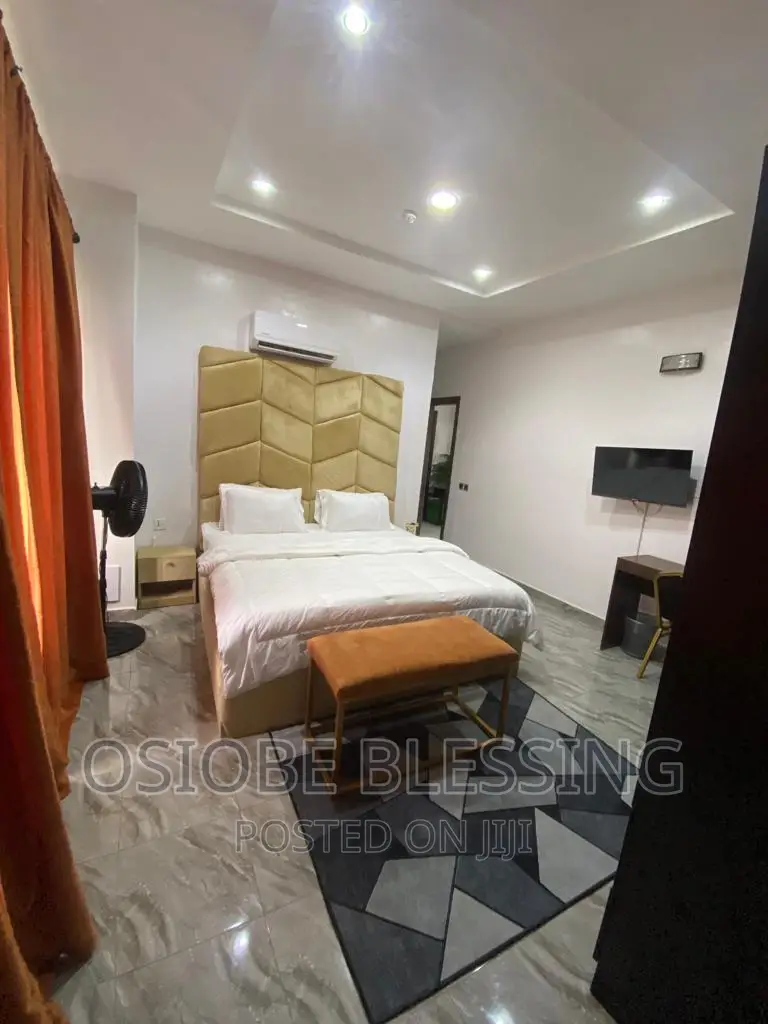 Sea View Tastefully Furnished 3bedrooms Apartment in Ikoyi in Ikoyi