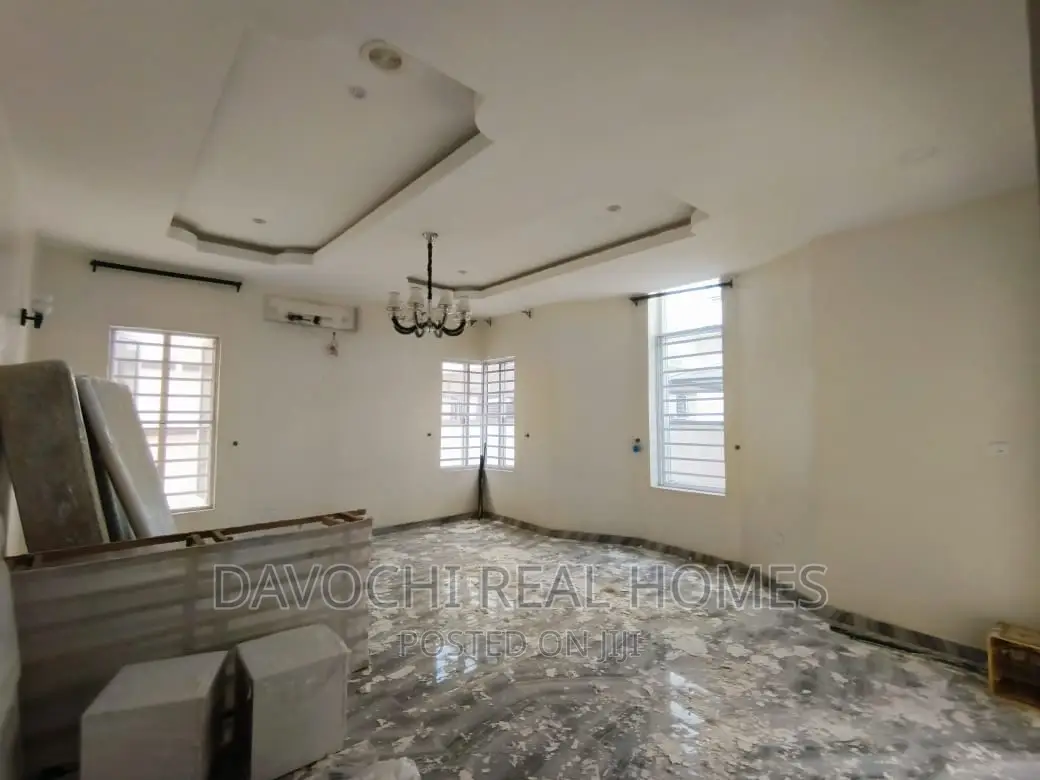 5bdrm Duplex in Osapa London Estate, Lekki for rent in Lekki