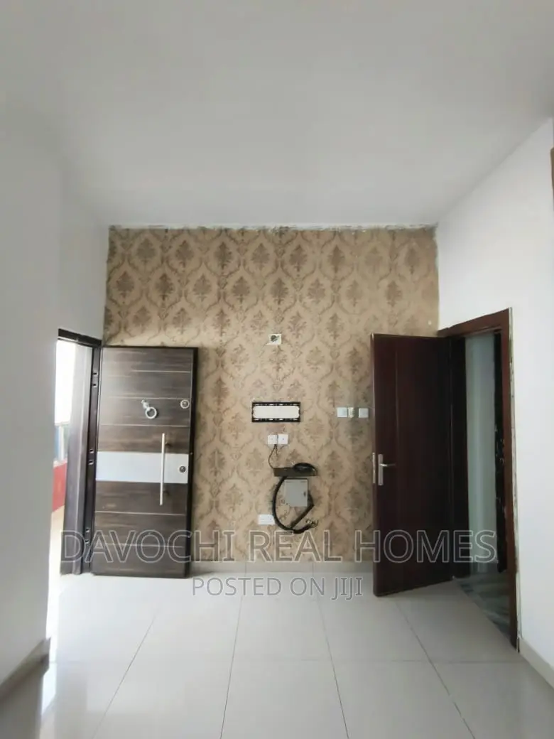 5bdrm Duplex in Osapa London Estate, Lekki for rent in Lekki