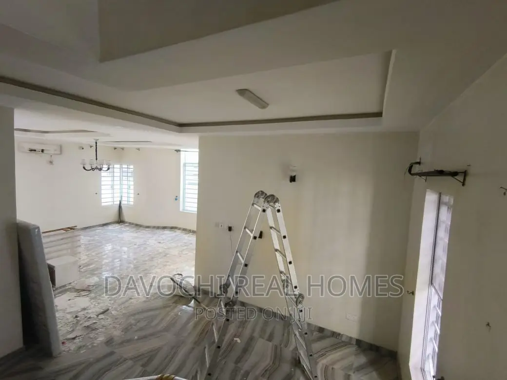 5bdrm Duplex in Osapa London Estate, Lekki for rent in Lekki
