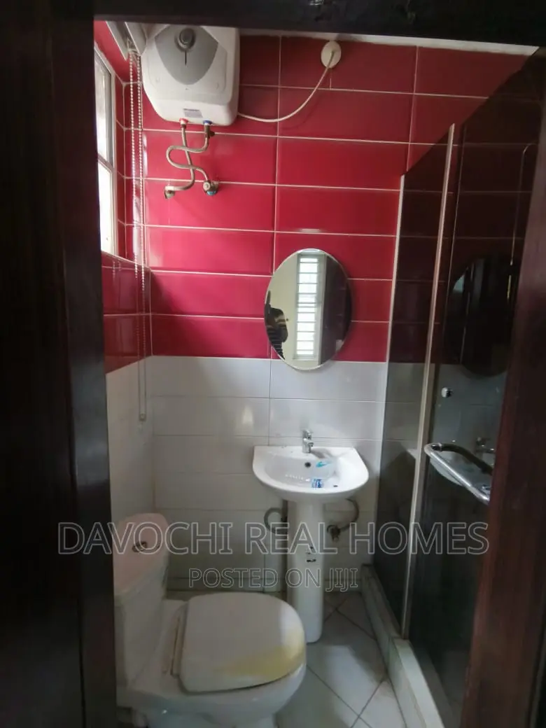 5bdrm Duplex in Osapa London Estate, Lekki for rent in Lekki