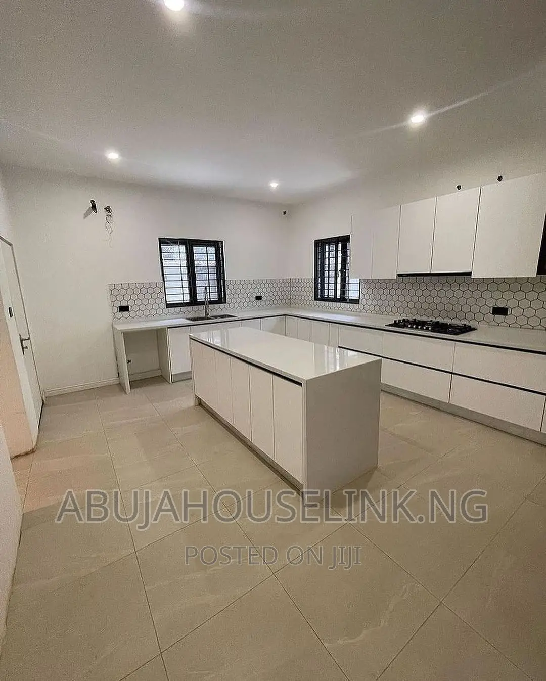 7bdrm Duplex in Asokoro Main Abuja for sale in Asokoro