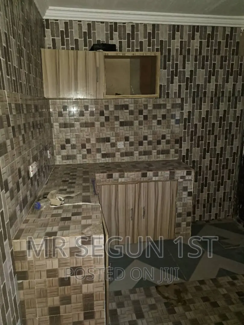 2bdrm Bungalow in Olorunkemi Estate, Akala Express for rent in Akala Express