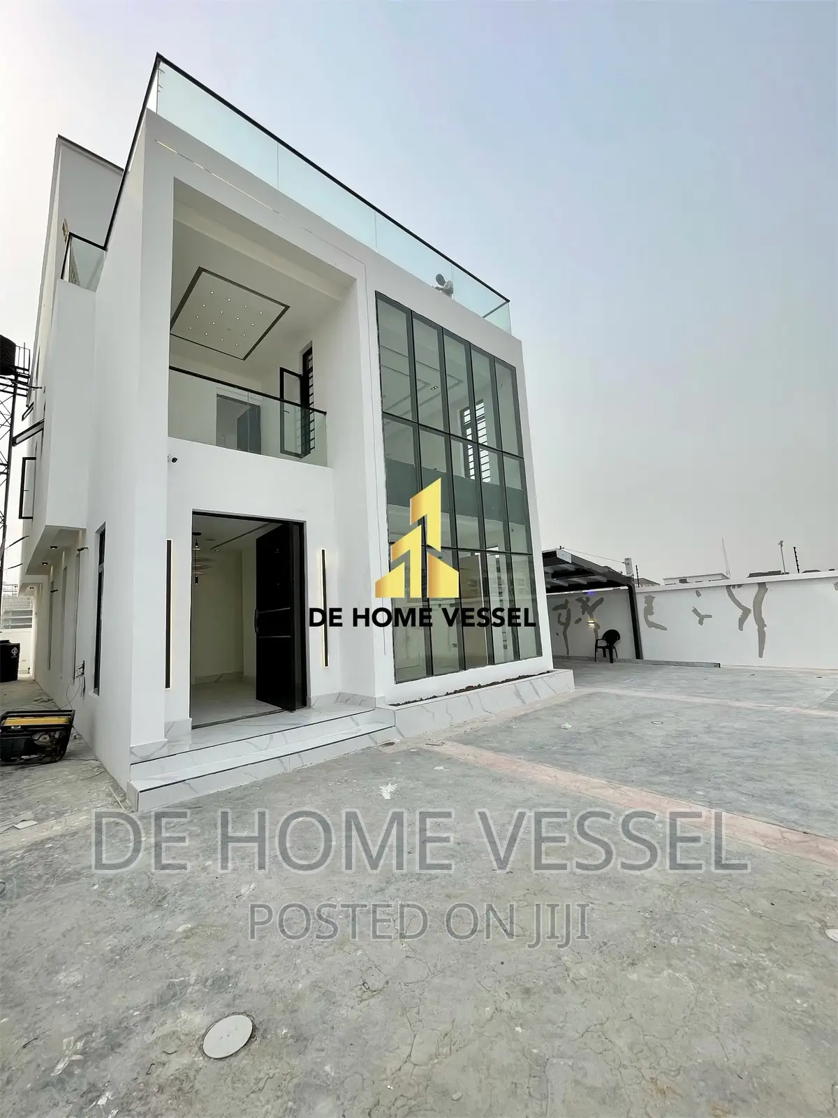 5bdrm Duplex in Lekki Phase 1 for sale in Lekki Phase 1