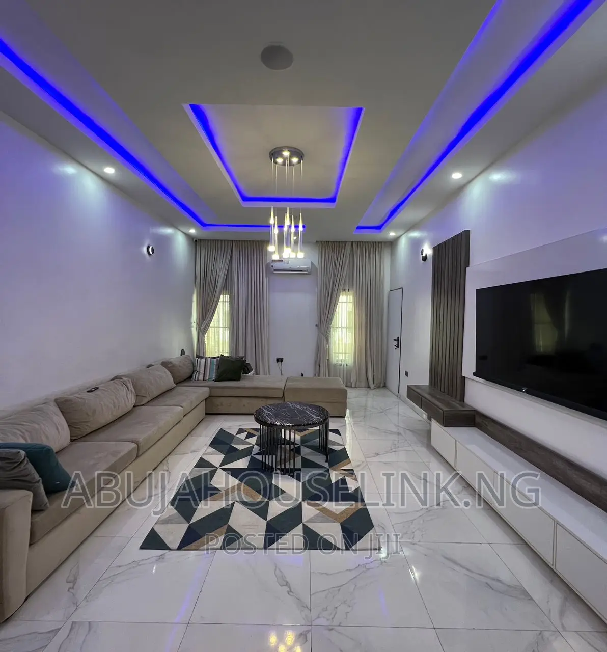 Furnished 5bdrm Duplex in Guzape Main Abuja for sale in Guzape District
