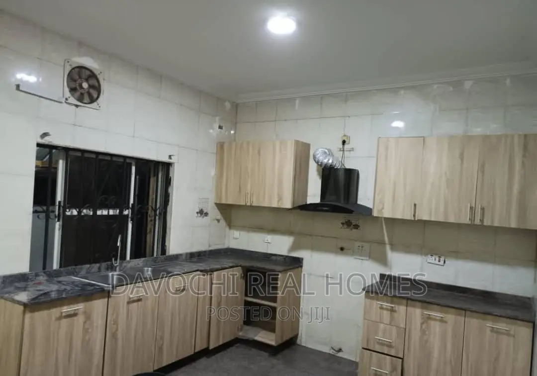 4bdrm Duplex in Chevy View Estate, Lekki for rent in Lekki