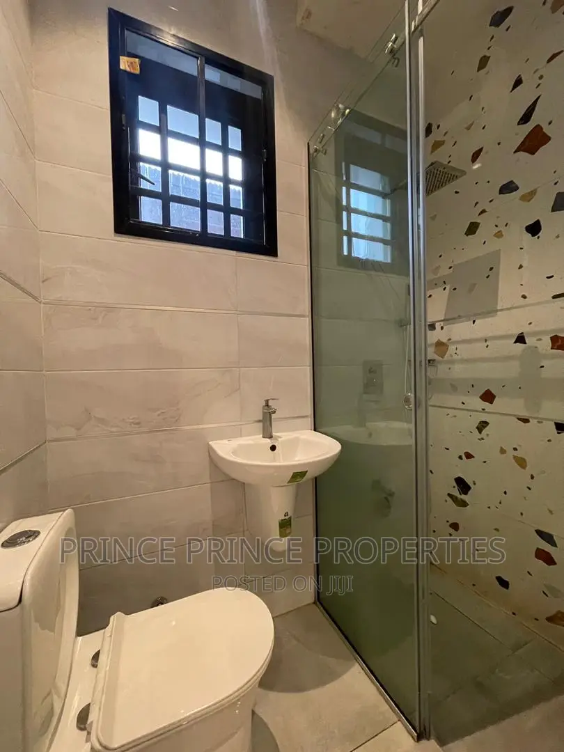 Furnished 2bdrm Block of Flats in Surulere for rent in Surulere