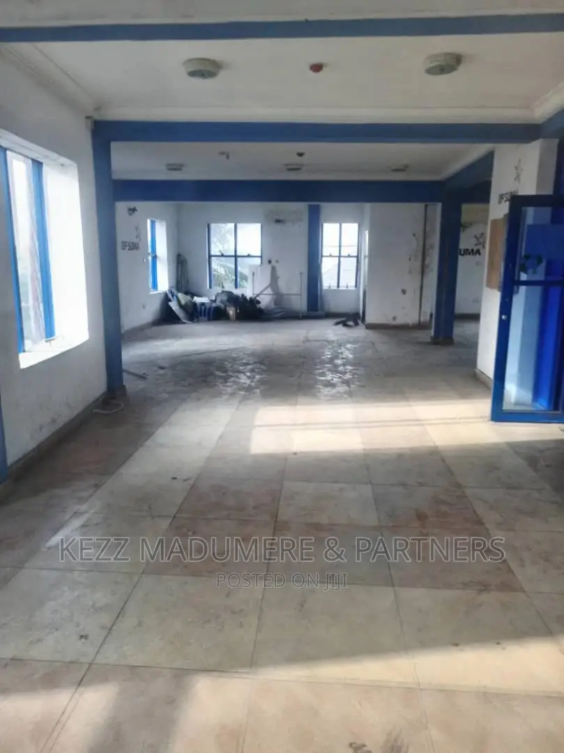 To Let: Spacious Hall at New Gra in Port-Harcourt