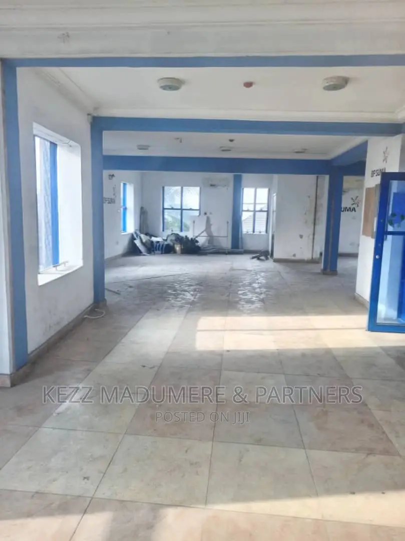 To Let: Spacious Hall at New Gra in Port-Harcourt