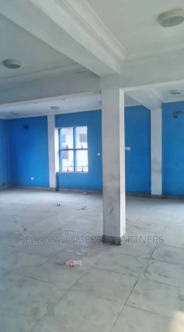 To Let: Spacious Hall at New Gra in Port-Harcourt