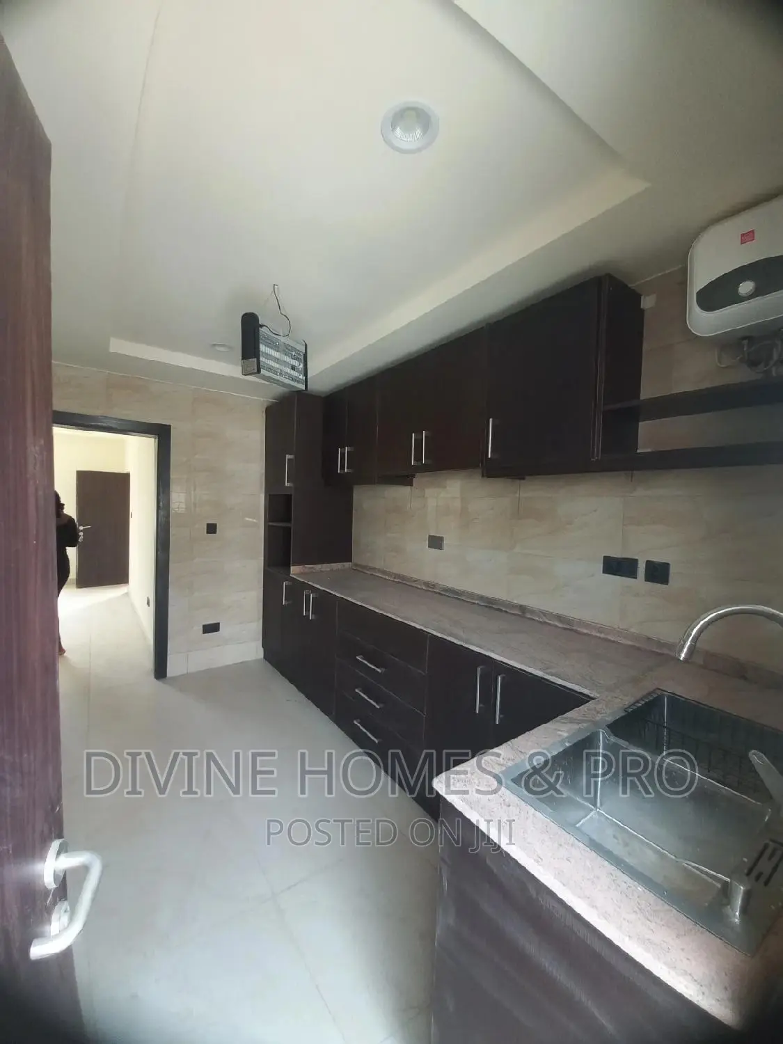 3bdrm Block of Flats in Life Camp for rent in Life Camp