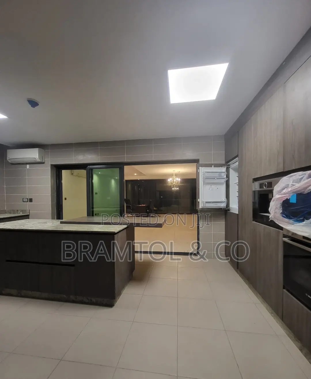3bdrm Block of Flats in Wuse 2 for rent in Wuse 2