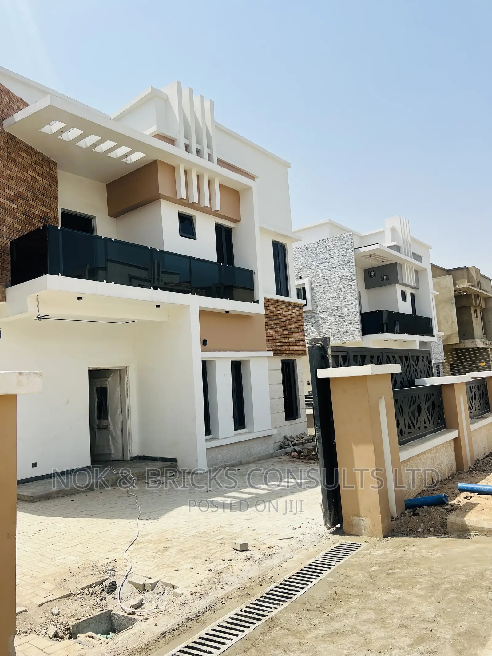 Furnished 5bdrm Duplex in Bricks Court, Guzape District for sale in Guzape District