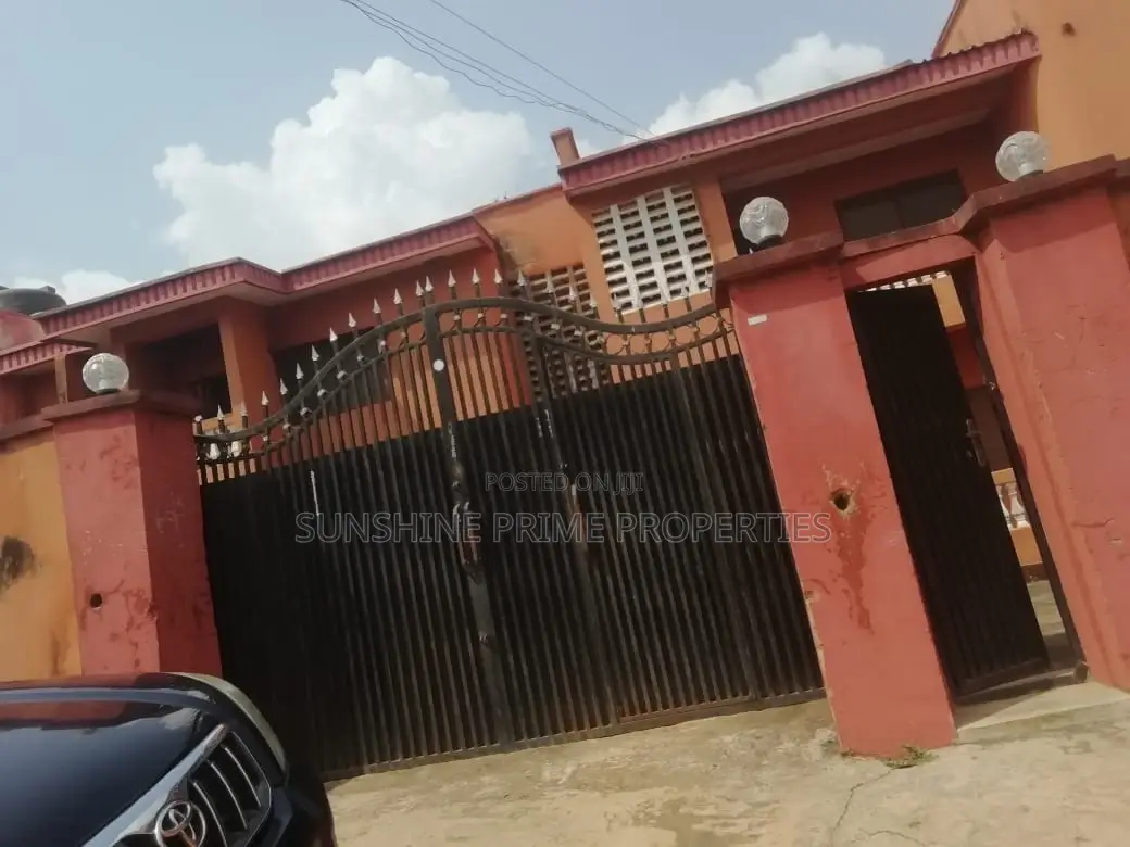 4bdrm Duplex in Futa South Gate, Akure for sale in Akure