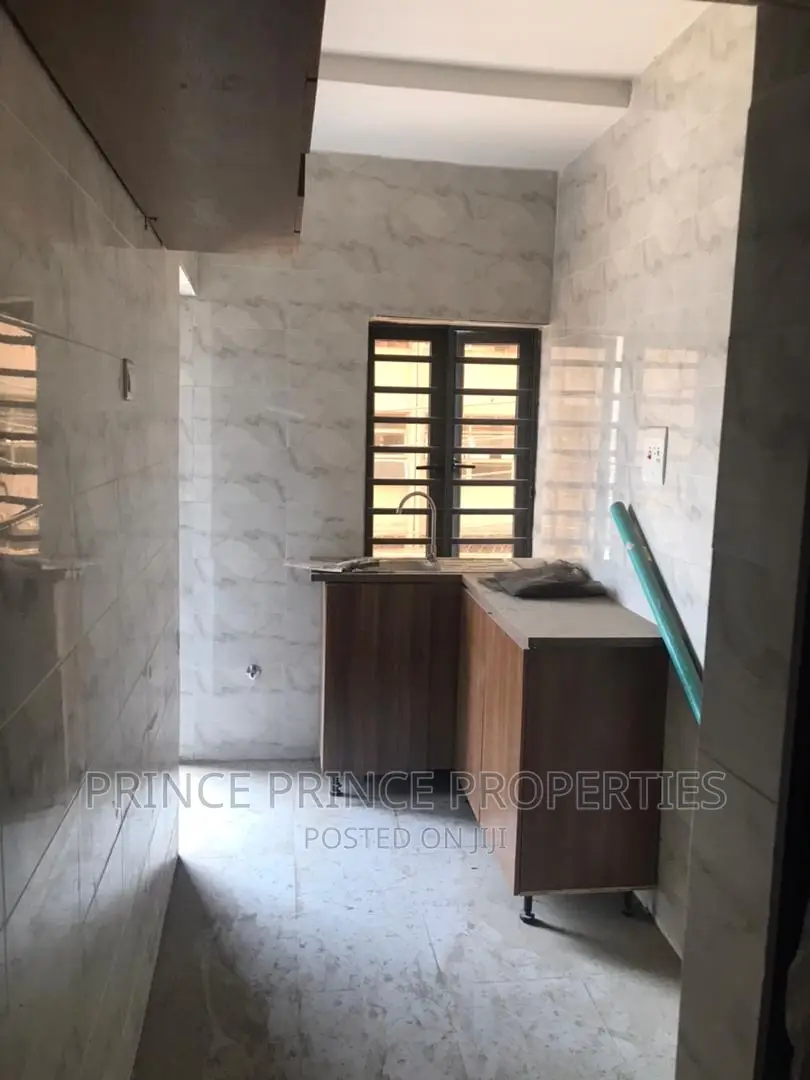 Furnished 2bdrm Block of Flats in Surulere for rent in Surulere