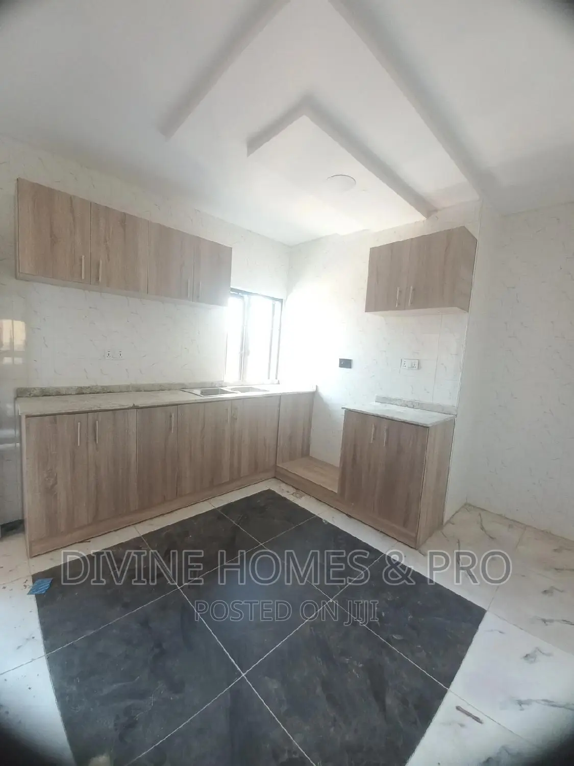 3bdrm Block of Flats in Life Camp for sale in Life Camp