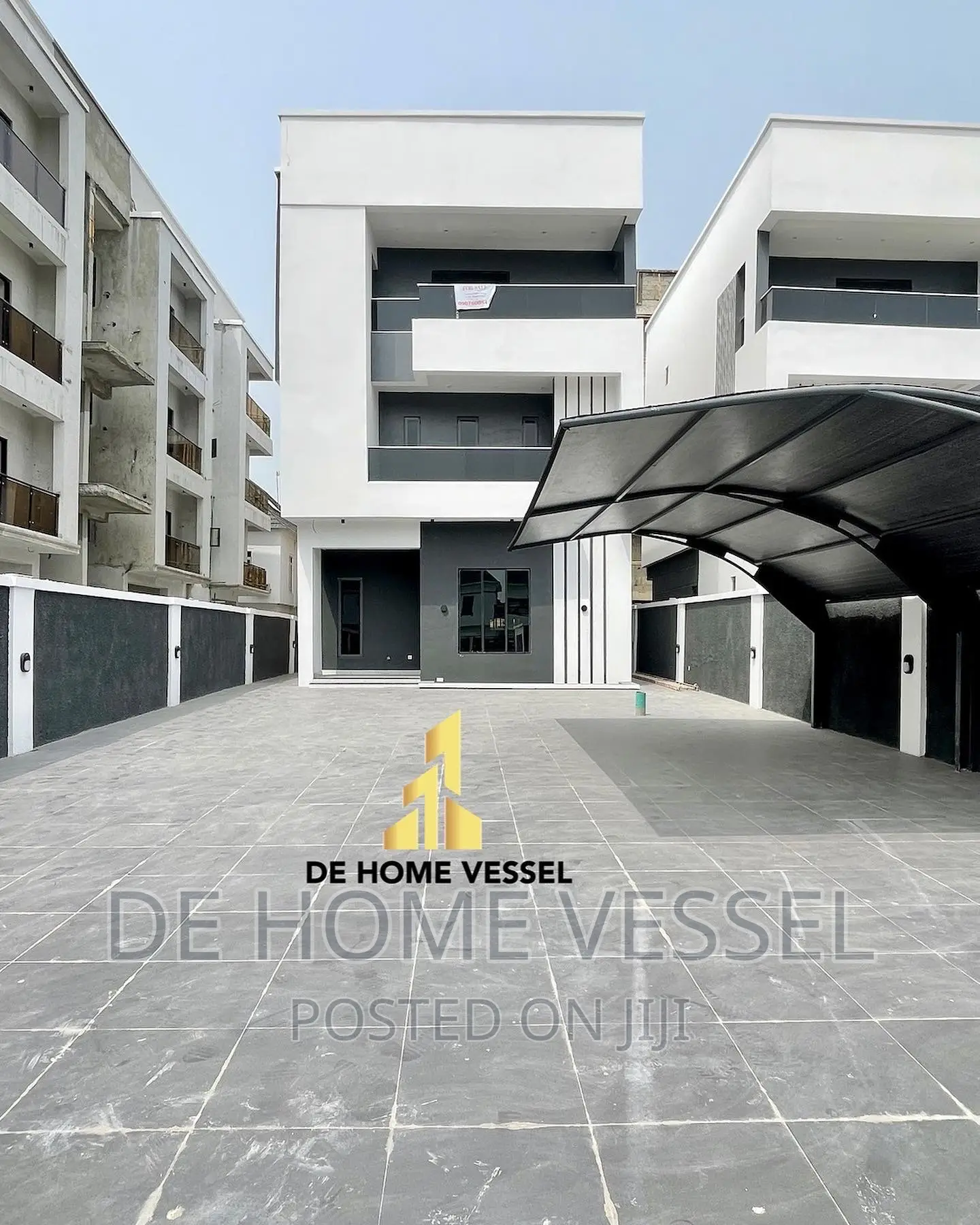 5bdrm Duplex in Ikate for sale in Ikate