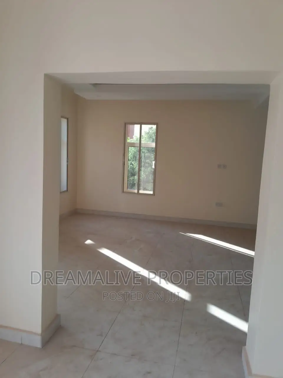 5bdrm Duplex in An Estate, Dawaki for sale in Dawaki