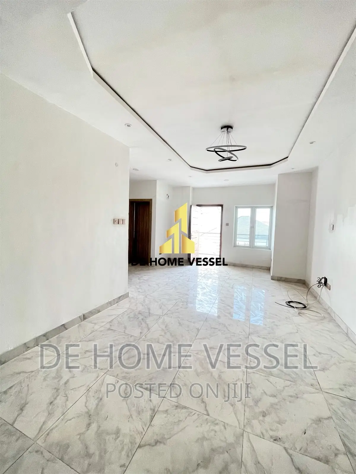4bdrm Apartment in Osapa london for sale in Osapa london