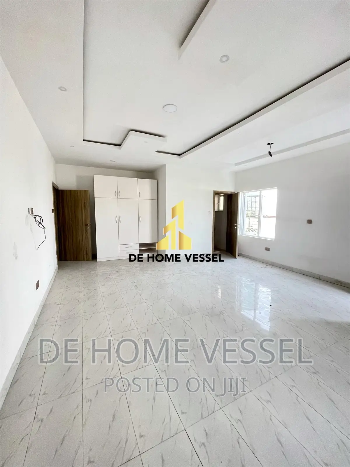 4bdrm Apartment in Osapa london for sale in Osapa london