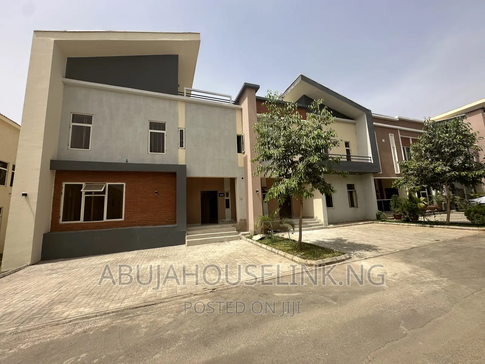 4bdrm Duplex in Dawaki By News, Gwarinpa for sale in Gwarinpa